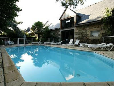 Hotel Kastell Dinec'H Minihy-Tréguier エクステリア 写真